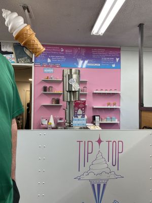Highland Park Corner Store by null