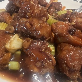 Yea's Wok - General tsos chicken - Chinese Near Me - Newcastle, Washington