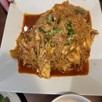 Bangkok Sushi - Chicken Pad Thai - Sushi Bars Near Me - Lutz, Florida Bangkok Sushi - Chicken Pad Thai - Sushi Bars Near Me - Lutz, Florida