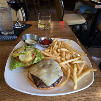 Timberlake's Restaurant - Burger - Breakfast & Brunch Near Me - Blowing Rock, North Carolina
