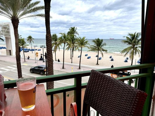 Con Murphy's Ocean Bar & Grill by null