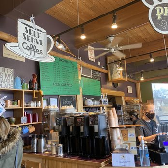 Bear's Paw Bakery - Bakeries Near Me - Jasper, Alberta