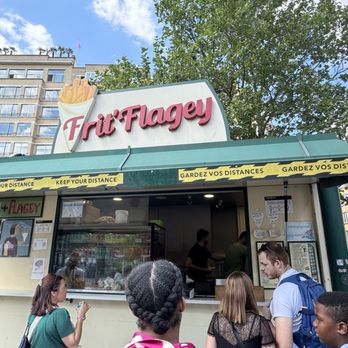 Frit Flagey - Small stand..big portions - Ixelles, BRU