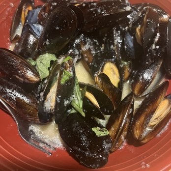 Carrabba's Italian Grill - Mussels Cozze in Bianco - Italian Near Me - Virginia Beach, Virginia Carrabba's Italian Grill - Mussels Cozze in Bianco - Italian Near Me - Virginia Beach, Virginia