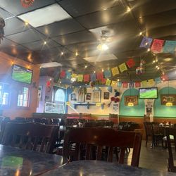 Aztecas Mexican Grill - Colorful decorations