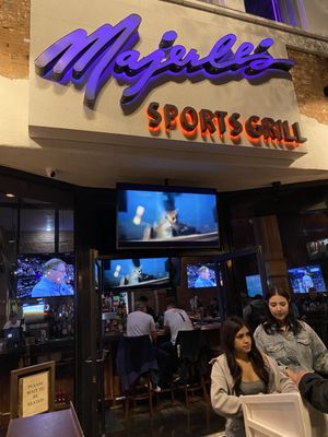 Majerle's Sports Grill by null
