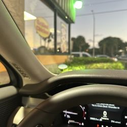 La Granja - Drive thru
