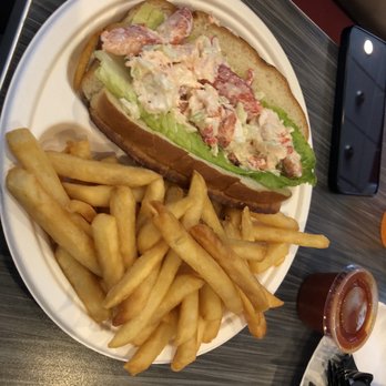 Fresco's Roast Beef & Seafood - Seafood Near Me - Malden, Massachusetts Fresco's Roast Beef & Seafood - Seafood Near Me - Malden, Massachusetts