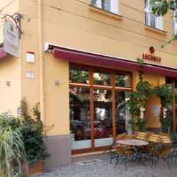 Lochner Weinwirtschaft - Außenansicht am Morgen