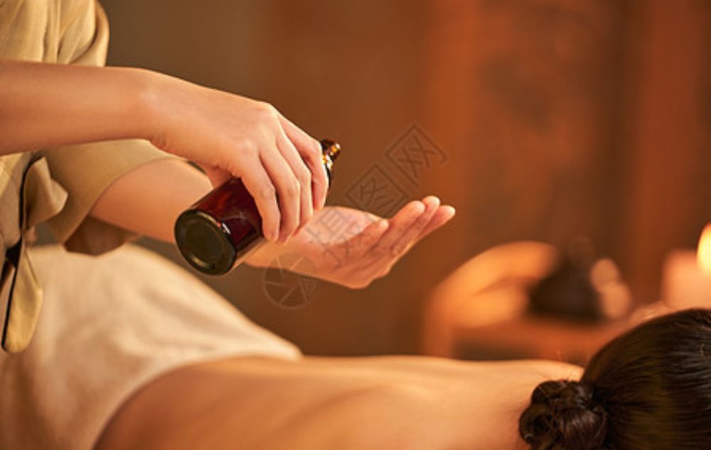 The Moonstone Massage Logo
