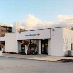 Bank of America Financial Center - Storefront