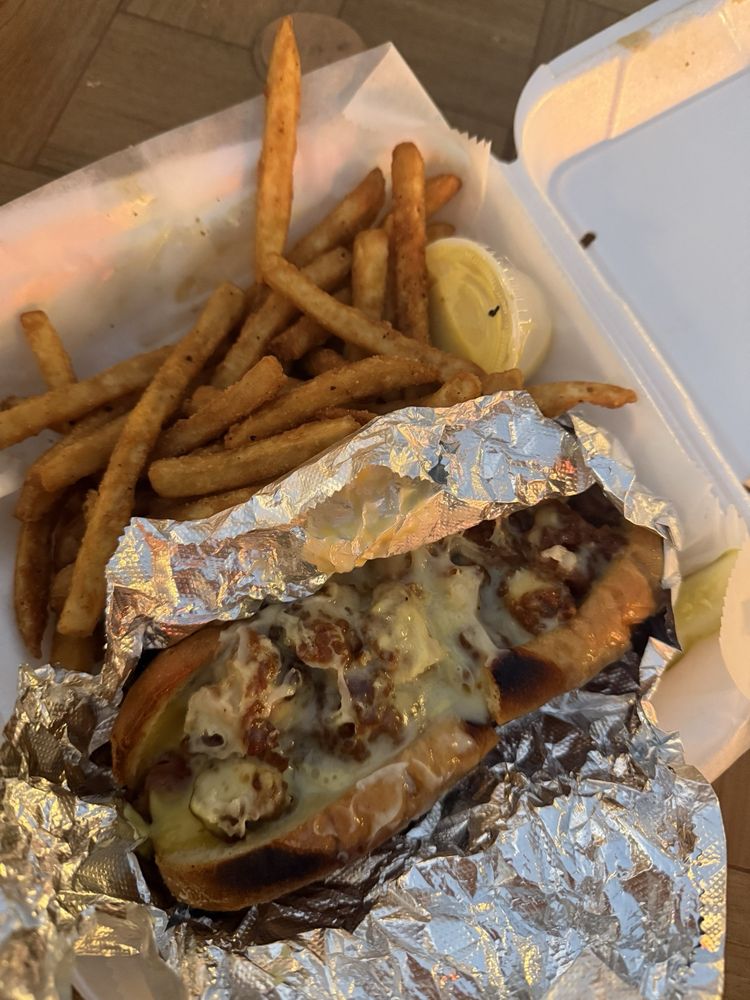 Social spots from Backstreets Pub & Grill