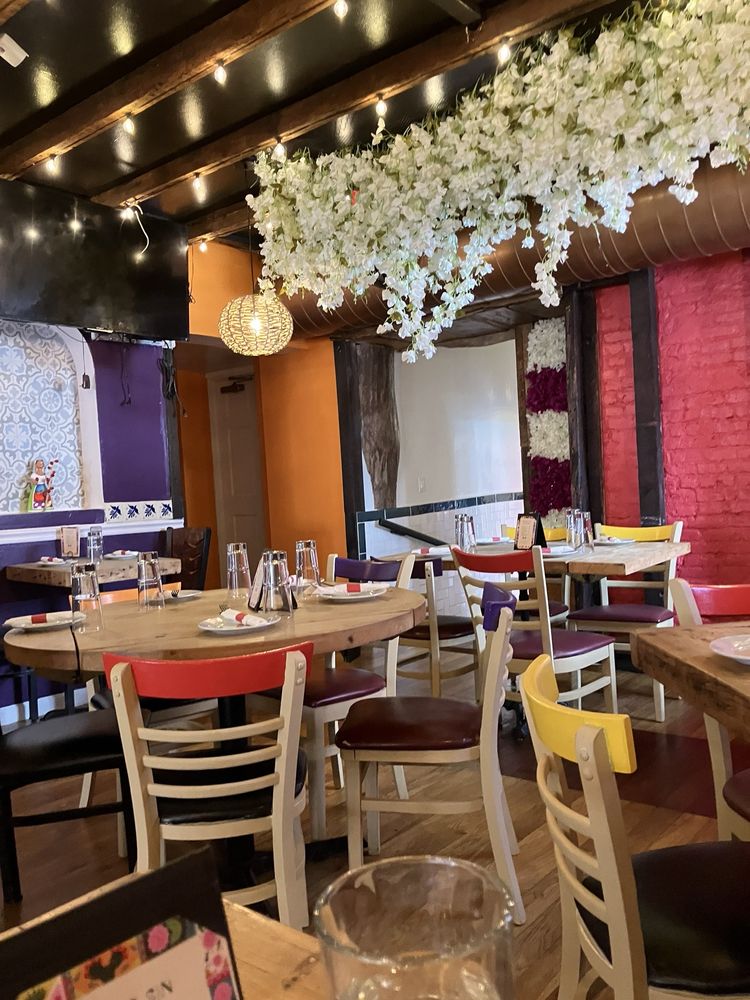 Nenos Mexican Gourmet