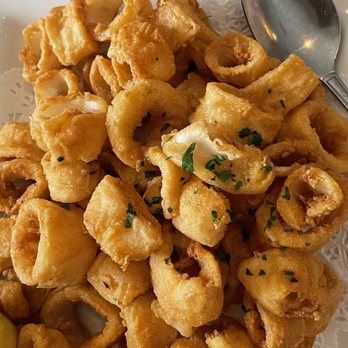 Montano's Restaurant - Fried calamari - Italian Near Me - North Truro, Massachusetts Montano's Restaurant - Fried calamari - Italian Near Me - North Truro, Massachusetts