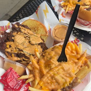 Easy Street Burgers - Burgers Near Me - Studio City, California Easy Street Burgers - Burgers Near Me - Studio City, California