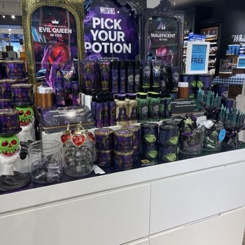 Bath & Body Works - Cosmetics & Beauty Supply Near Me - Davie, Florida Bath & Body Works - Cosmetics & Beauty Supply Near Me - Davie, Florida