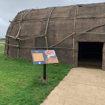 Strawtown Koteewi Park - Reproduction of a community dwelling - Parks Near Me - Noblesville, Indiana