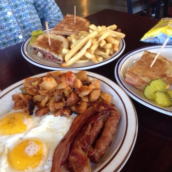 Pelton Cafe - Breakfast & Brunch Near Me - San Leandro, California Pelton Cafe - Breakfast & Brunch Near Me - San Leandro, California