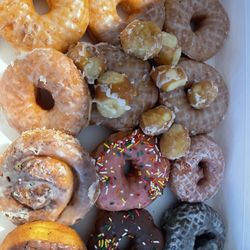 Ray's Donuts - Dozen Donuts