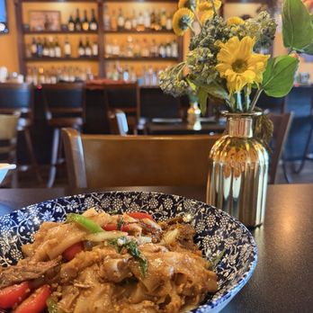 Thai Station Cafe - Lunch14 Drunken Noodles (Keemao)** - Thai Near Me - Babylon, New York Thai Station Cafe - Lunch14 Drunken Noodles (Keemao)** - Thai Near Me - Babylon, New York