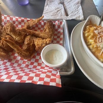 Bucky Moonshine's - Cajun Spiced Wings and Macaroni and Cheese - Cajun/Creole Near Me - Dallas, Texas Bucky Moonshine's - Cajun Spiced Wings and Macaroni and Cheese - Cajun/Creole Near Me - Dallas, Texas