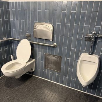 Tur - Gender neutral bathrooms - Breakfast & Brunch Near Me - San Francisco, California
