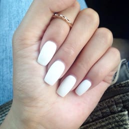 Matte white. Loved it. Only $20, I had two broken nails n a fill. Def a steal. He even shaped it. Matte white. Loved it. Only $20, I had two broken nails n a fill. Def a steal. He even shaped it.