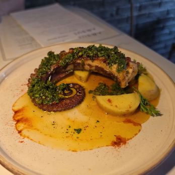 Ambue Restaurant - Pulpo - Latin American Near Me - Los Angeles, California Ambue Restaurant - Pulpo - Latin American Near Me - Los Angeles, California
