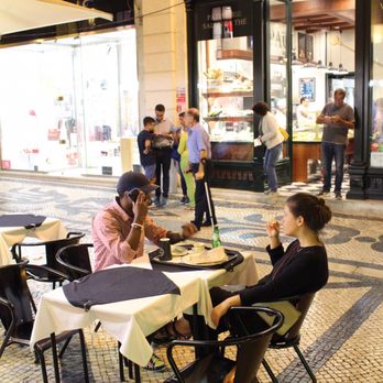 Paul - Bakeries Near Me - Lisbon, 11