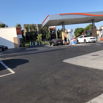 Sunnyside 76 - Gas Stations Near Me - Fullerton, California