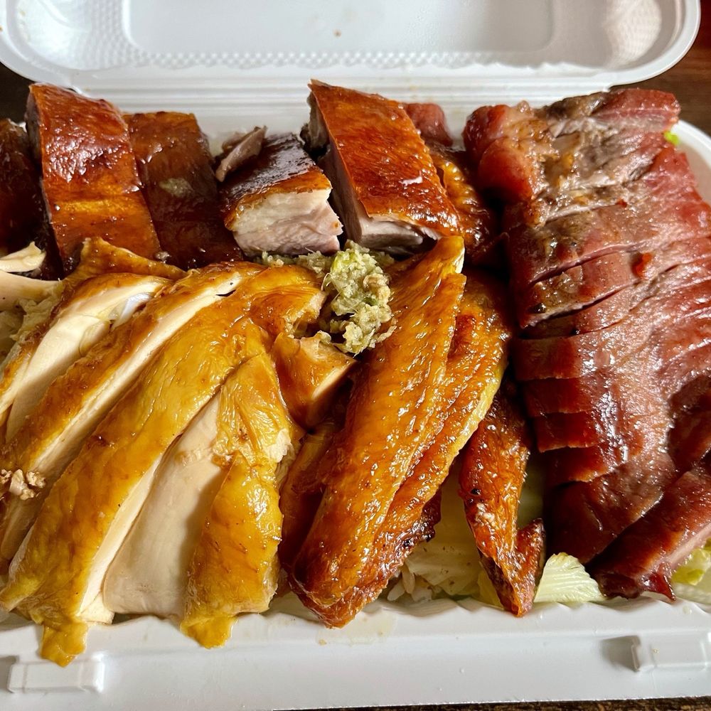 Three meats. Chicken, duck, and pork. Three meats. Chicken, duck, and pork.