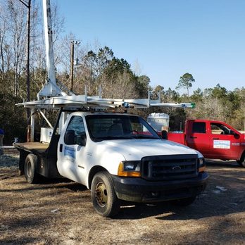 Woods Pump and Well Services - The Woods Pump and Well crew at work, giving a new home owner the water needed for their new home. - Well Drilling Near Me - Long Beach, Mississippi Woods Pump and Well Services - The Woods Pump and Well crew at work, giving a new home owner the water needed for their new home. - Well Drilling Near Me - Long Beach, Mississippi