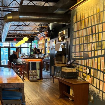 Sutton's - the inside of a restaurant - American Near Me - Philadelphia, Pennsylvania Sutton's - the inside of a restaurant - American Near Me - Philadelphia, Pennsylvania