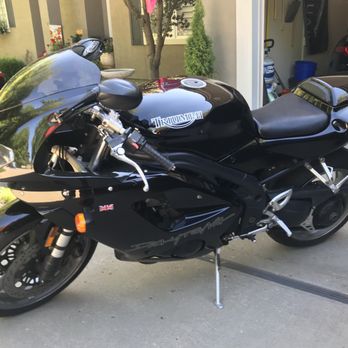 CC Custom Coatings & Graphics - "Black Beauty" 2006 Triumph 955i Daytona - Motorcycle Repair Near Me - Parkville, Missouri CC Custom Coatings & Graphics - "Black Beauty" 2006 Triumph 955i Daytona - Motorcycle Repair Near Me - Parkville, Missouri