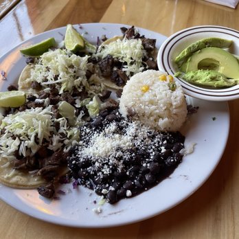 Casa Corazon Restaurant - Taco platter with a side of avocado (asada tacos) - Mexican Near Me - Phoenix, Arizona