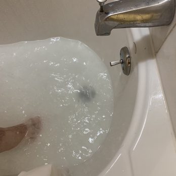 Hotel del Coronado, Curio Collection by Hilton - Shower didn't drain. - Coronado, CA