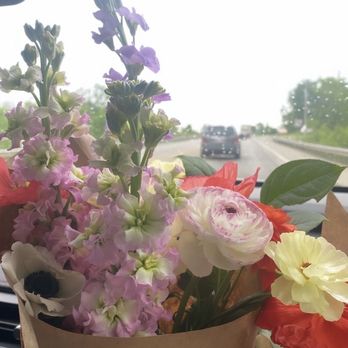 Pisarcik Flower Farm - Small bouquets for $20 - Florists Near Me - Valencia, Pennsylvania