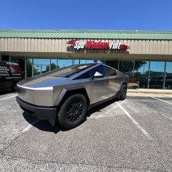 Cybertruck XR Plus Ceramic