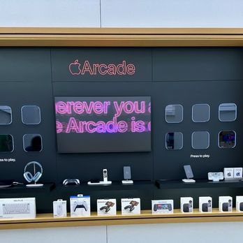 Apple Montgomery Mall - Arcade tools. - Computers Near Me - Bethesda, Maryland Apple Montgomery Mall - Arcade tools. - Computers Near Me - Bethesda, Maryland