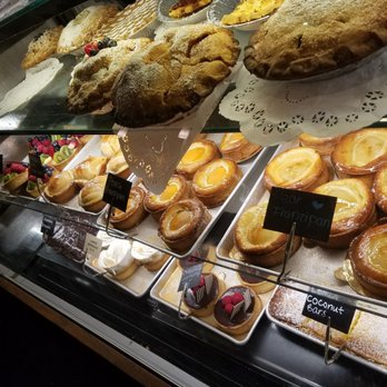 Mia's Bakery - Bakeries Near Me - Brooklyn, New York
