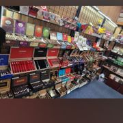 chum's discount tobacco store ATM (Chum's Discount Tobacco Store)