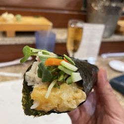 Kisetsu Restaurant - Shrimp tempura hand roll