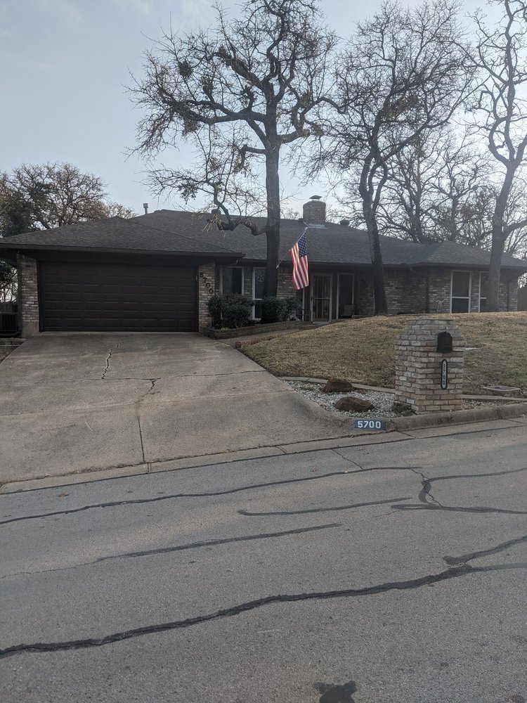 Slide of Maxim Construction Group