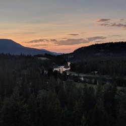 Double J Bed & Breakfast - Sunset from the porch off my room