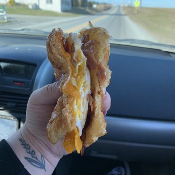 Latte Luv - Croissant Breakfast Sandwich - Coffee & Tea Near Me - Paradise, Pennsylvania