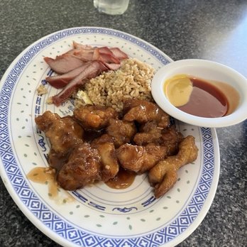 Kam Meng Chinese Restaurant - General Tsao lunch special - Seafood Near Me - Newport, Oregon