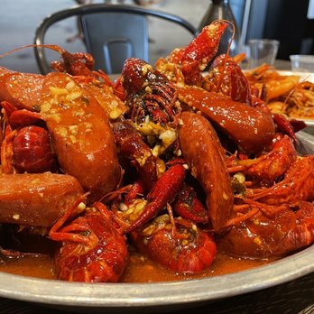 Simmer Claw Bar - Large crawfish with sausage - Cajun/Creole Near Me - Rohnert Park, California Simmer Claw Bar - Large crawfish with sausage - Cajun/Creole Near Me - Rohnert Park, California