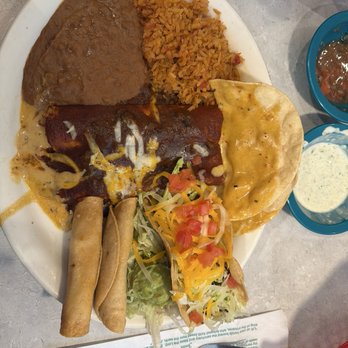 Chuy's - Comida Deluxe - Tex-Mex Near Me - Terrell, Texas