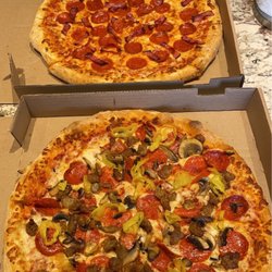 Sgt. Pepper's Pizza - Pizza