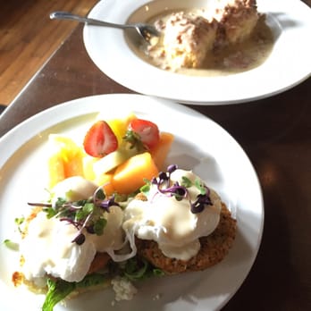 B Matthews Eatery - New American Near Me - Savannah, Georgia